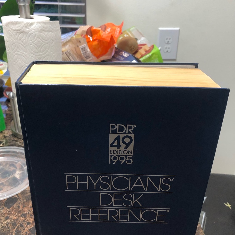 Physicians Formula Black and Gold Desk Reference Notebook